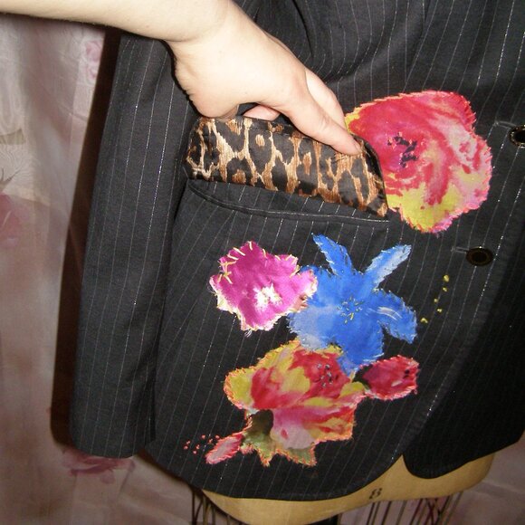 RARE size 46 Dolce & Gabbana Blazer with Floral Applique - Picture 7 of 16